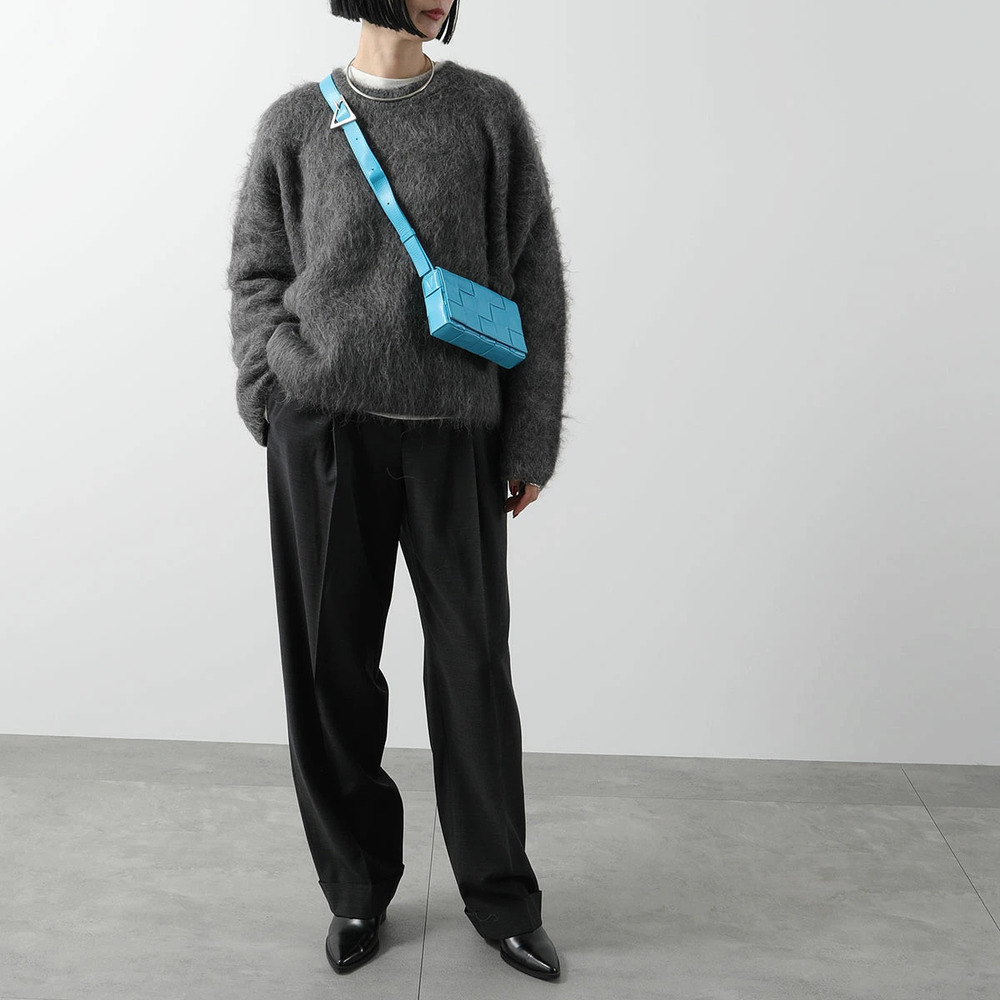 BOTTEGA VENETA Cassette Shoulder Bag Maxi Intrecciato Leather Crossbody Pouch